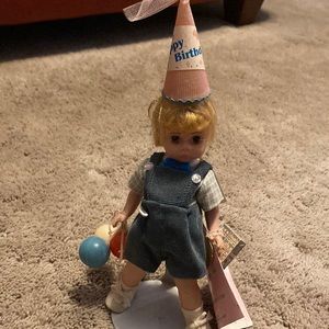 Madame Alexander Americana happy birthday-  collection doll